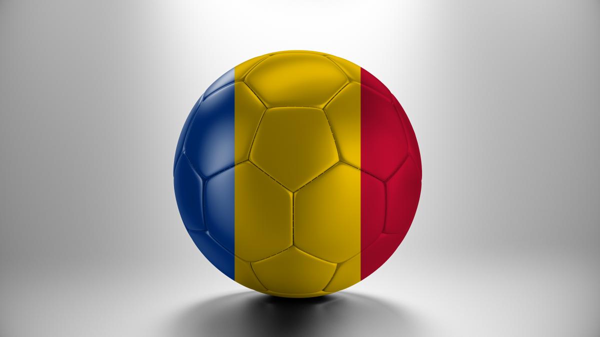 fotbalul-romanesc--luat-la-tinta-asa-meritam--daca-facem-selectia-din-cazinouri-si-cluburi-de-manele_26827200