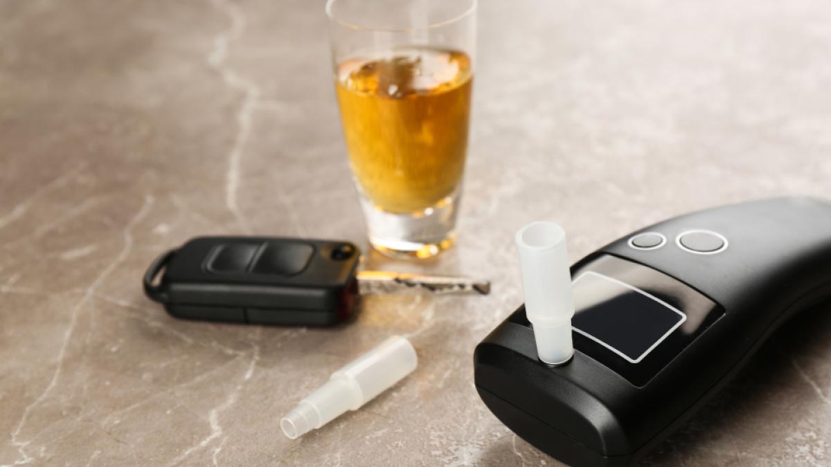 cum-poate-rezultatul-alcooltestului-sa-fie-pozitiv-desi-nu-ai-consumat-alcool-_52578000_84652300