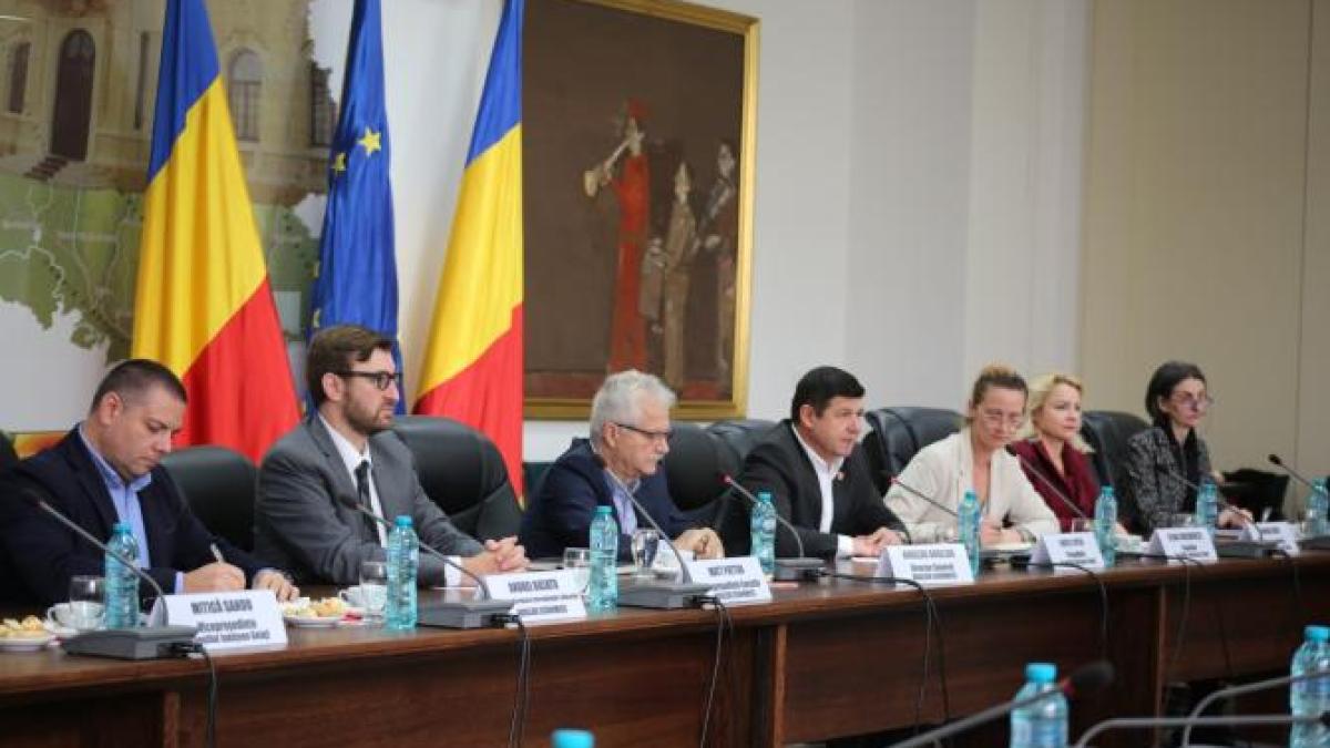 parteneriat-intre-consiliul-judetean-galati-si-o-renumita-firma-de-consultanta-economica-din-sua--pentru-atragerea-investitorilor-americani-2_32941400