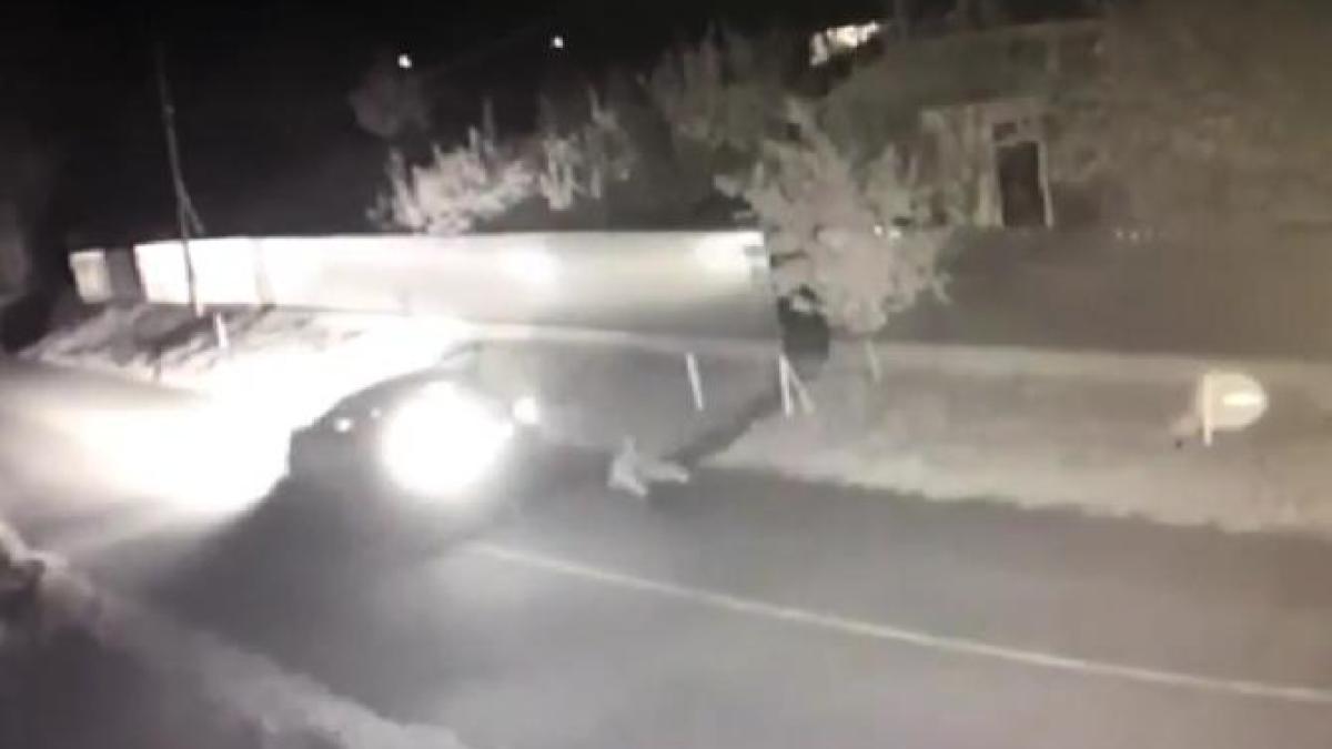 femeie-sare-din-masina-la-galati_11131700