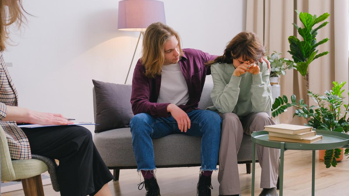 pexels-shvets-production-7176226_46540400