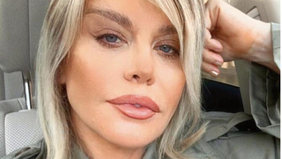 loredana-groza-facebook_33494200