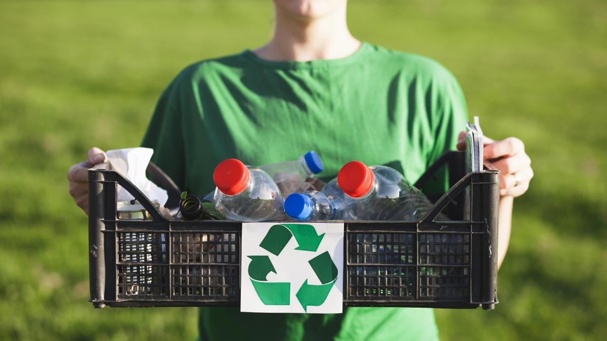 reciclare-sticle2_50270000