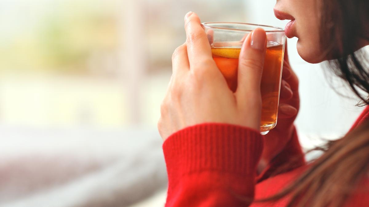 care-este-temperatura-corecta-la-care-sa-beti-ceaiul-in-sezonul-rece--dorobat-prc-e2prc-80prc-9dasigura-o-motilitate-la-nivelul-bronhiilorprc-e2prc-80prc-9d_59253100