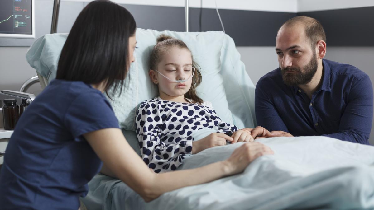 dumnezeu-iti-da-atat-cat-poti-duce-anxietatea-parintilor-care-au-copii-bolnavi--tratata-cu-nepasare-de-familia-extinsa_08596400