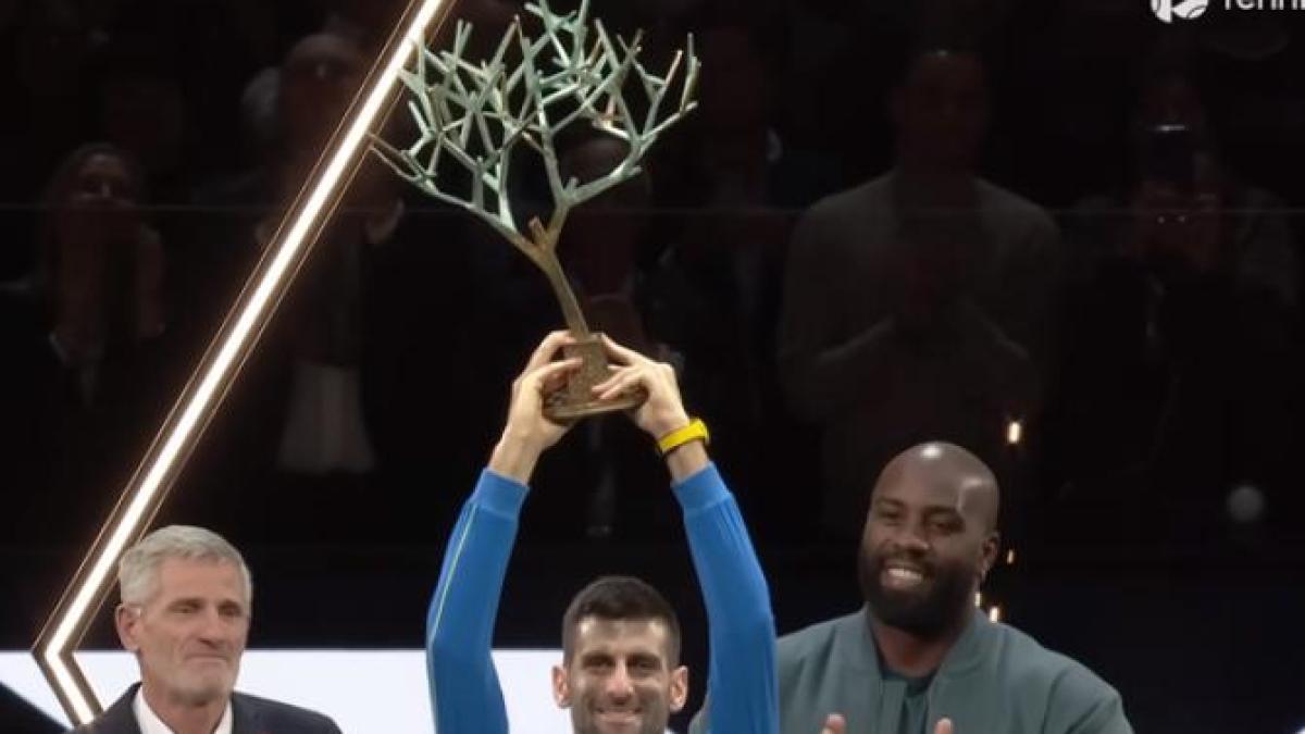 novak-djokovic--record-dupa-record--la-atp-finals-vrea-sa-il-depaseasca-pe-federer_15529200