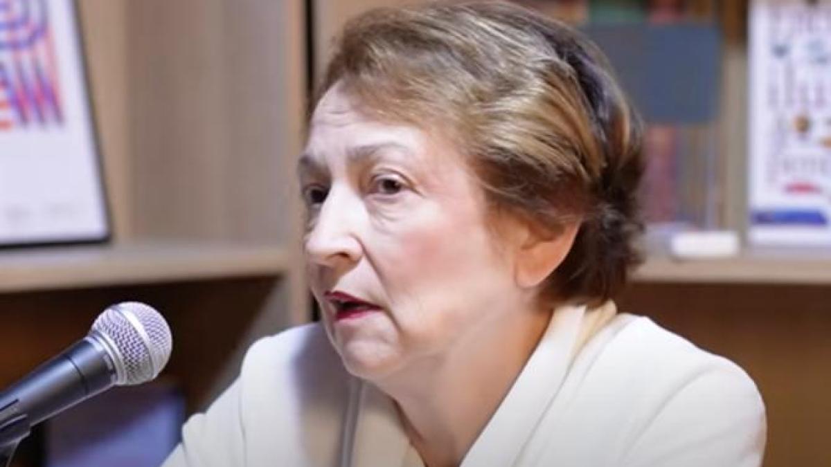 ioana-bentoiu_24064400