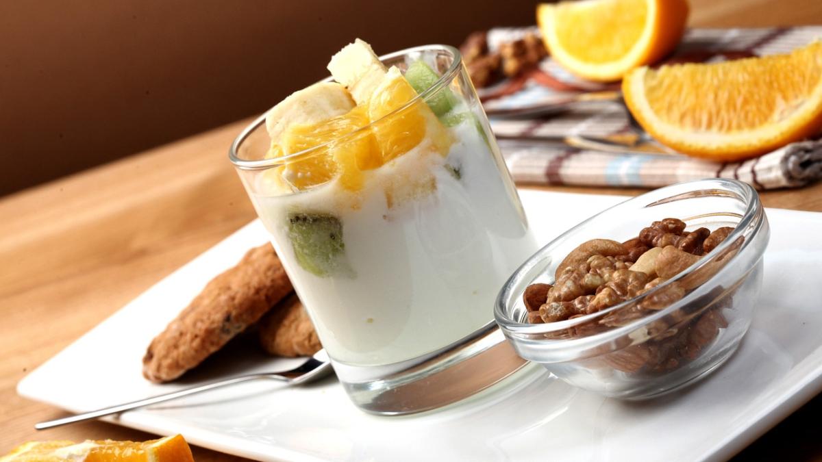 iaurt-grecesc-de-ce-mancare_83542900