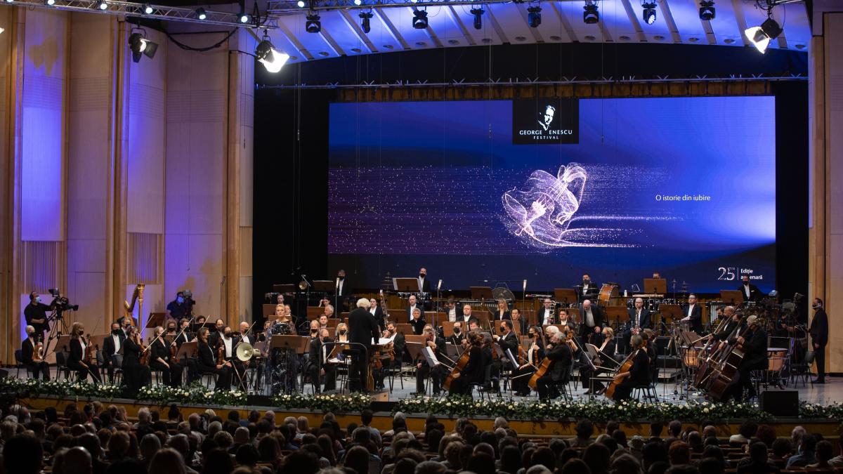 una-din-marile-rusini-ale-festivalului-enescu--ioan-holender--mahnit-trebuie-sa-fie-o-prezenta-permanenta-la-salzburg-s-a-facut_96114200