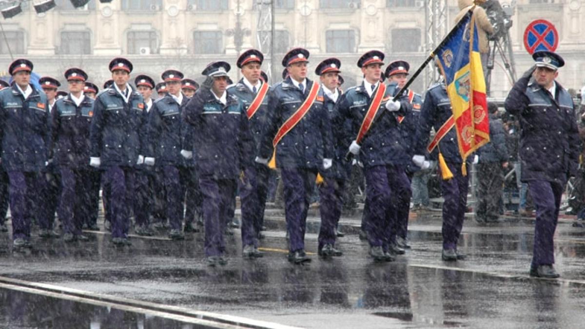 defilare_politisti_1_decembrie_08118400