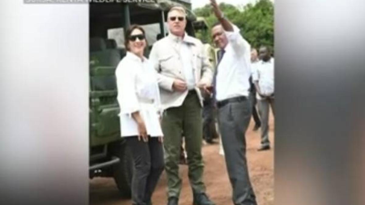 klaus-iohannis-face-safari-in-kenya--in-cea-de-a-doua-zi-a-turneului-african2_55769300