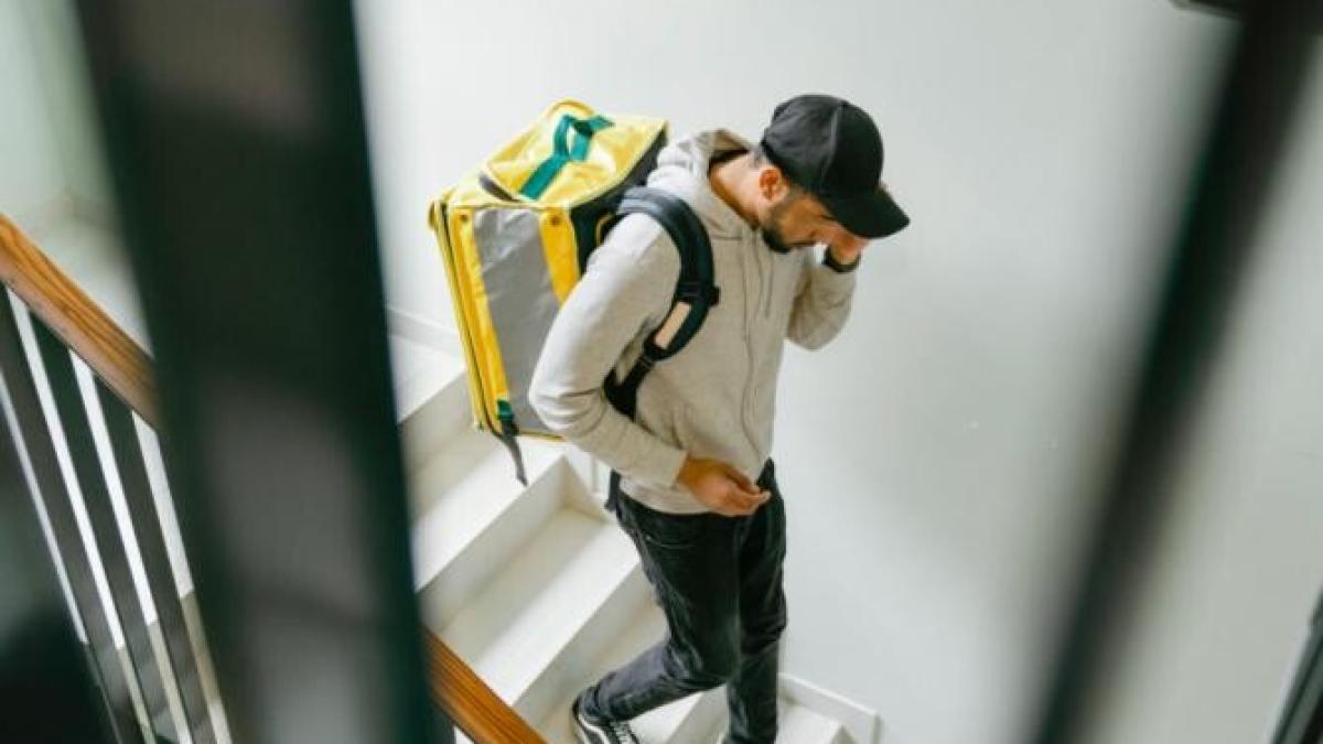 curier-glovo_18206900