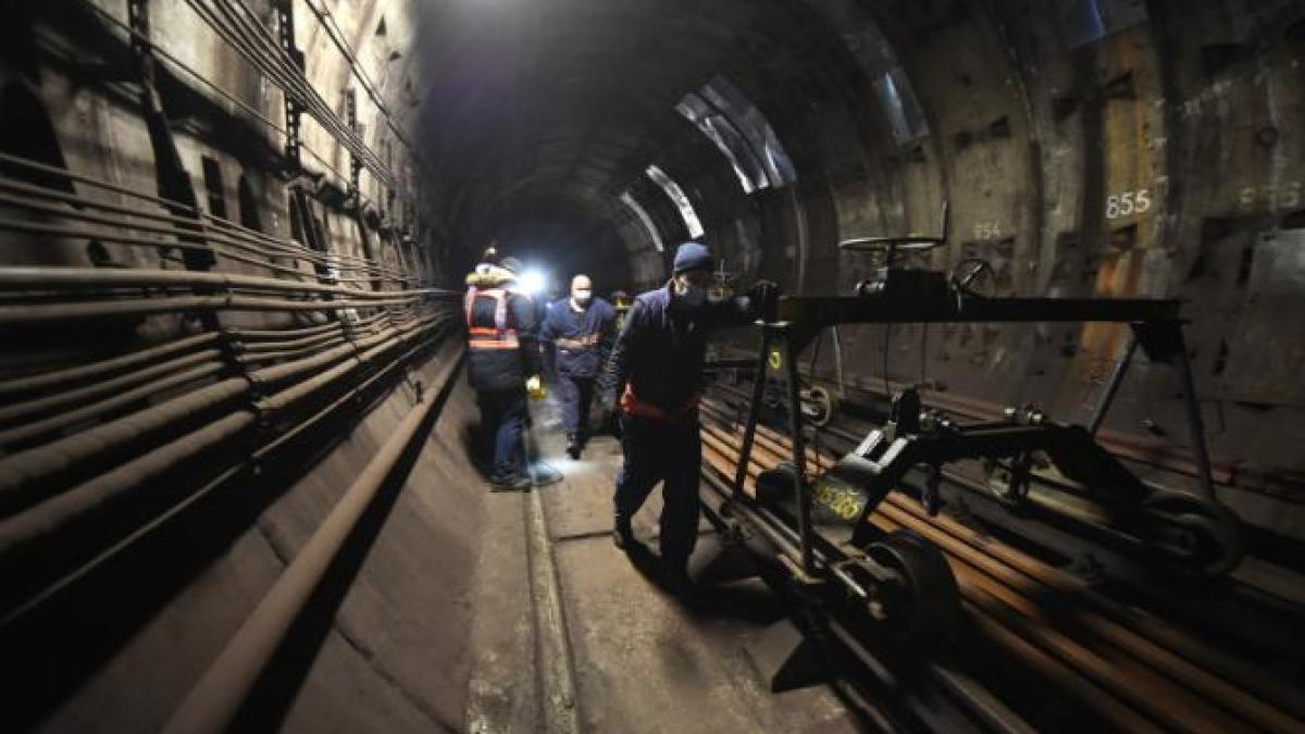 angajatii-metrorex-isi-vor-striga-nemultumirile-in-fata-guvernului--acestia-anunta-ca-se-pregatesc-de-greva-generala_89516700