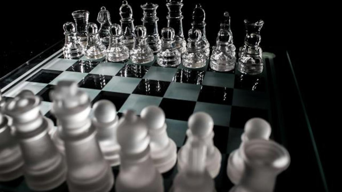 sah-cristal-politica_05827600