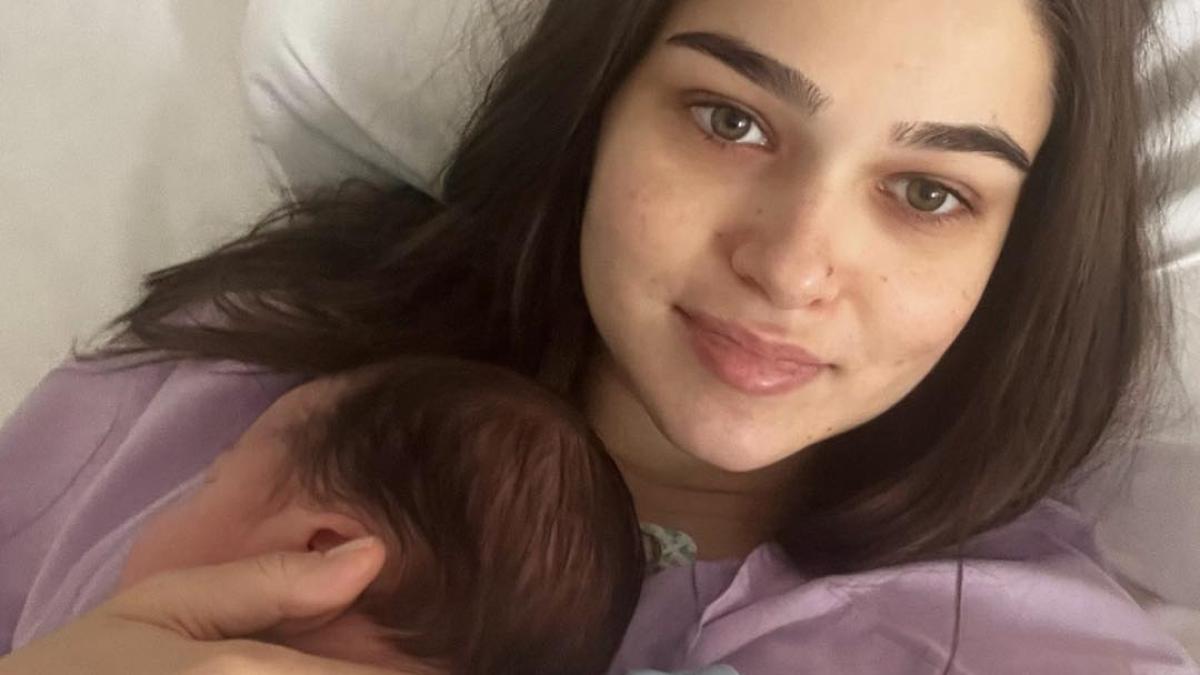 theo-rose-si-sasha_36575000