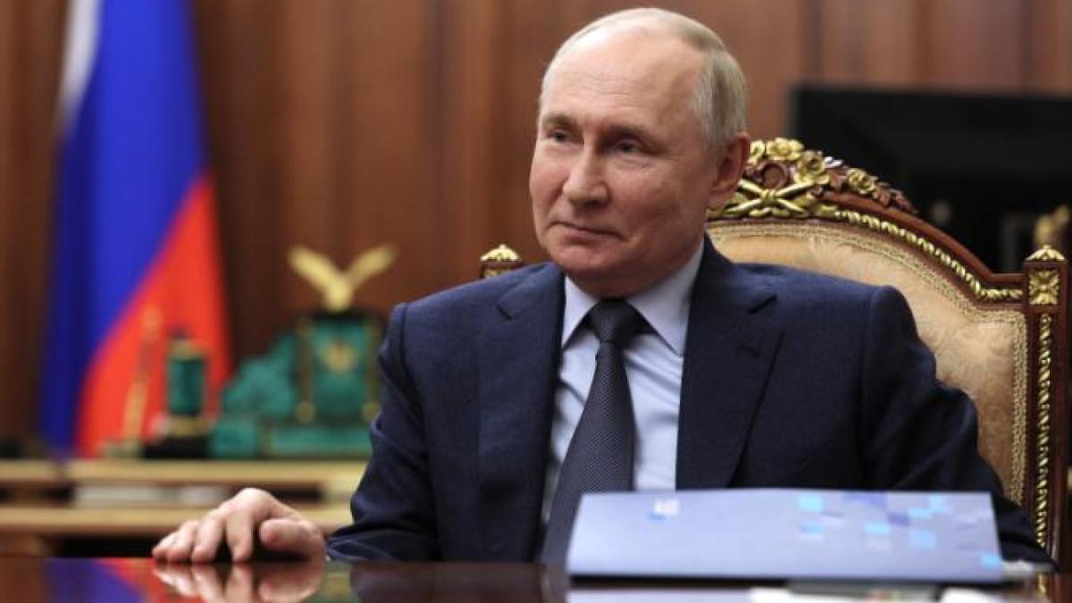 putin-crestere-cu-doua-treimi-cheltuielile-militare-ale-rusiei-in-2024--conform-noului-buget-promulgat_72900300