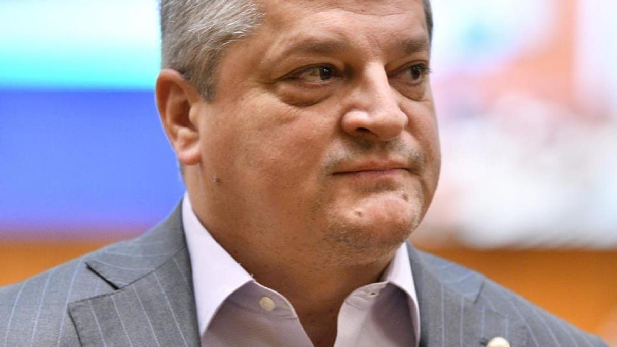 radu-cristescu_48654800