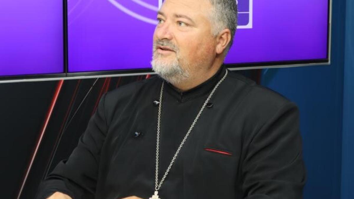 gabriel-cazacu-preot_27533200