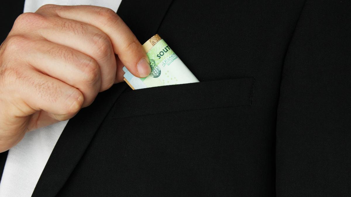 greseala-pe-care-o-fac-multe-guverne--inclusiv-cel-din-romania--europarlamentarul-vlad-gheorghe-sunt-niste-minciuni-pe-care-le-folosec-atunci-cand-au-probleme_36558800