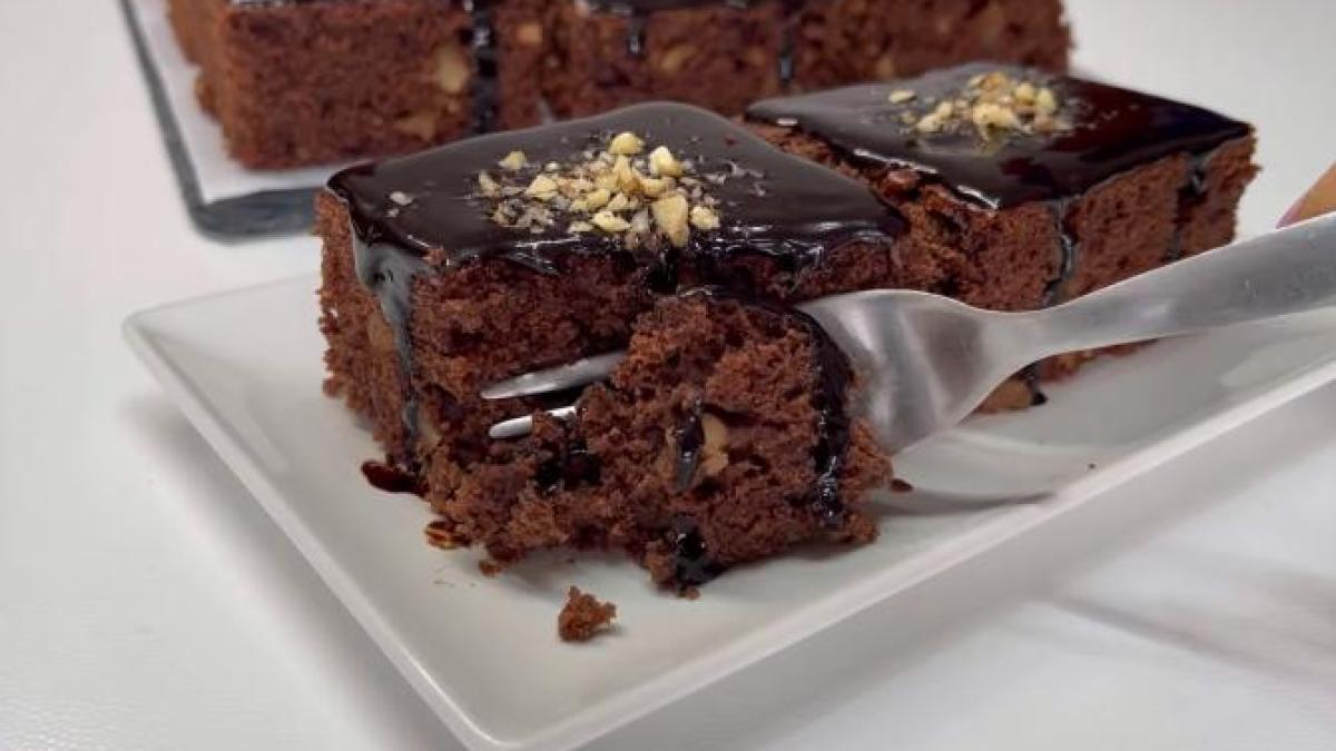 negresa-de-post--cea-mai-iubita-prajitura-de-casa--fara-lapte-sau-oua--iese-pufoasa-si-aromata_24569200