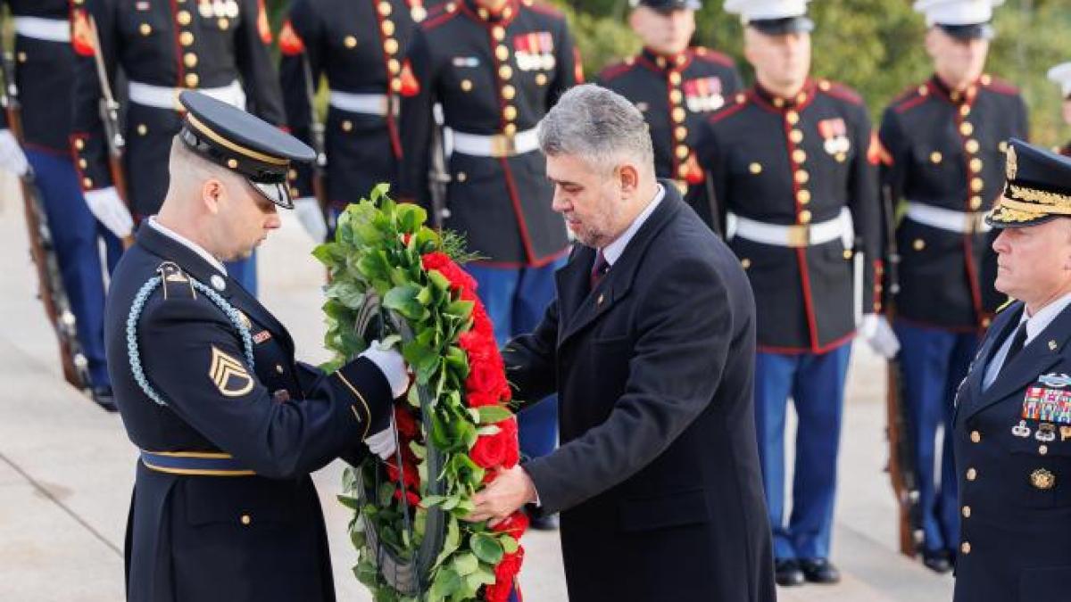 ciolacu-arlington-sua-coroana-de-flori_81348800