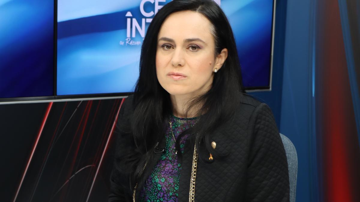 simona-oprescu1_44708400