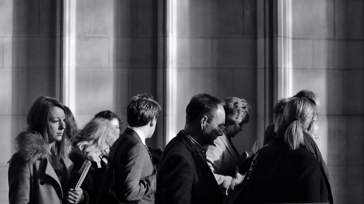 romanii-si-bulgari-cei-mai-muncitori-din-ue_21986600