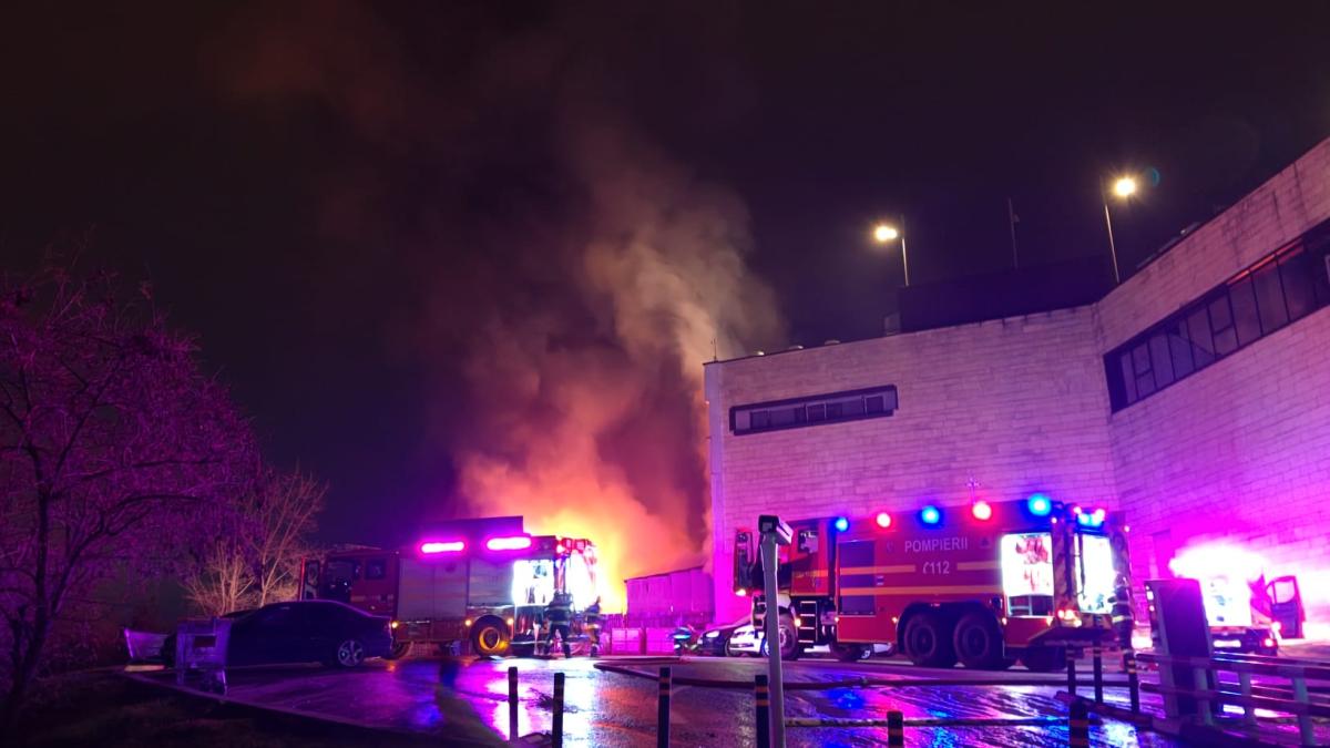 incendiu-iulius-mall-cluj_22560400