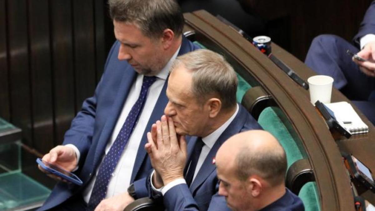tribunalul-constitutional-polonez-ameninta-sa-complice-planurile-viitorului-guvern-pro-european-al-lui-donald-tusk_62253400