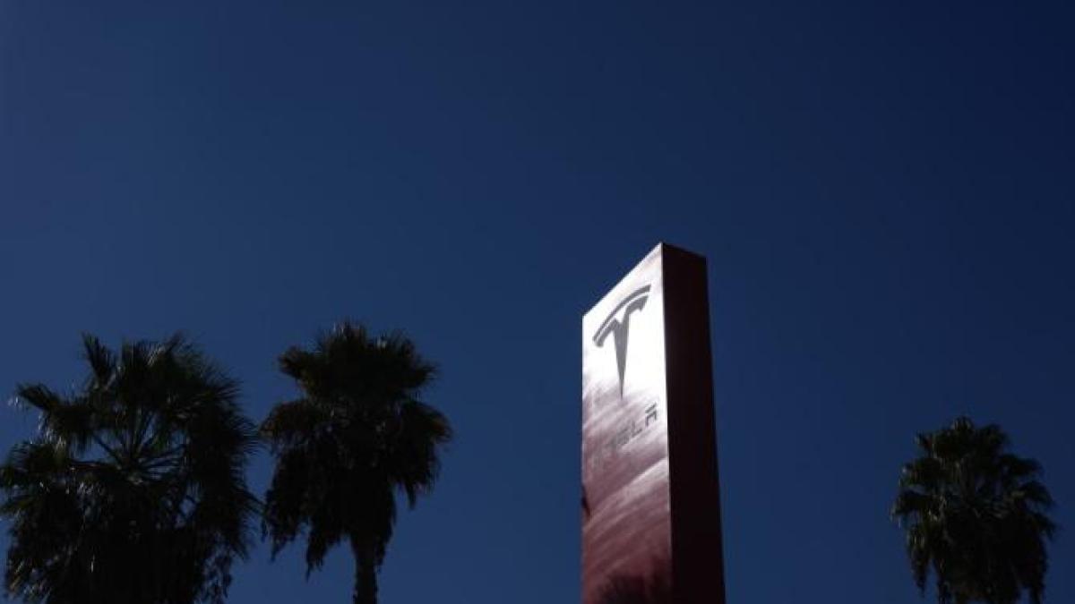 tesla-doreste-sa-accelereze-extinderea-planificata-a-fabricii-sale-in-germaniaprc-c2prc-a0_83326500