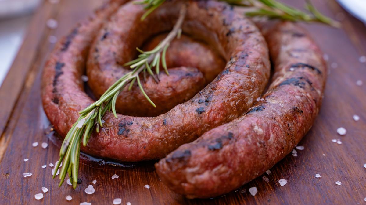 cum-prajesti-carnatii-afumati--metoda-corecta-asa-nu-vor-crapa_63574800