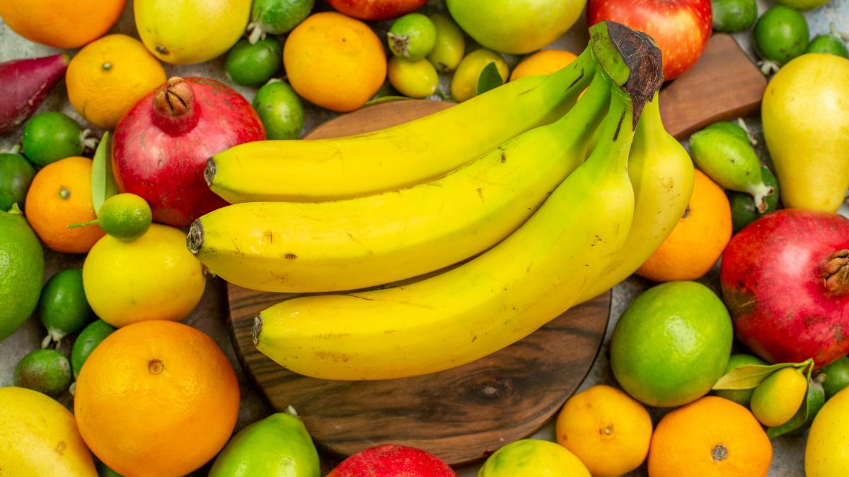 cinci-fructe-benefice-in-cazul-arsurilor-la-stomac--care-sunt-fructele-si-legumele-care-trebuie-evitate_77055700