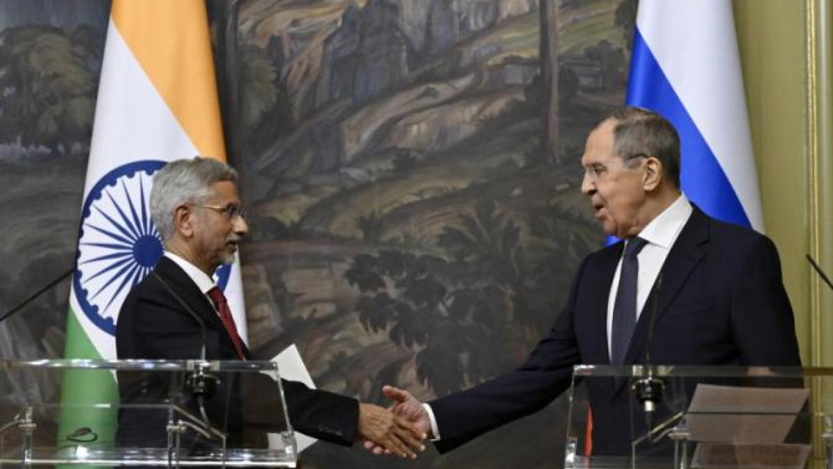 lavrovindia_09018400