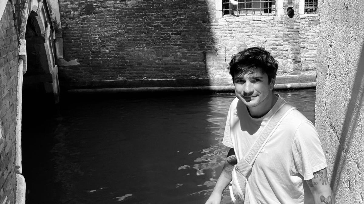 alex-bogdan_74727700