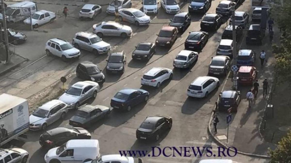 trafic-revolutie-nicusor-dan_79364000