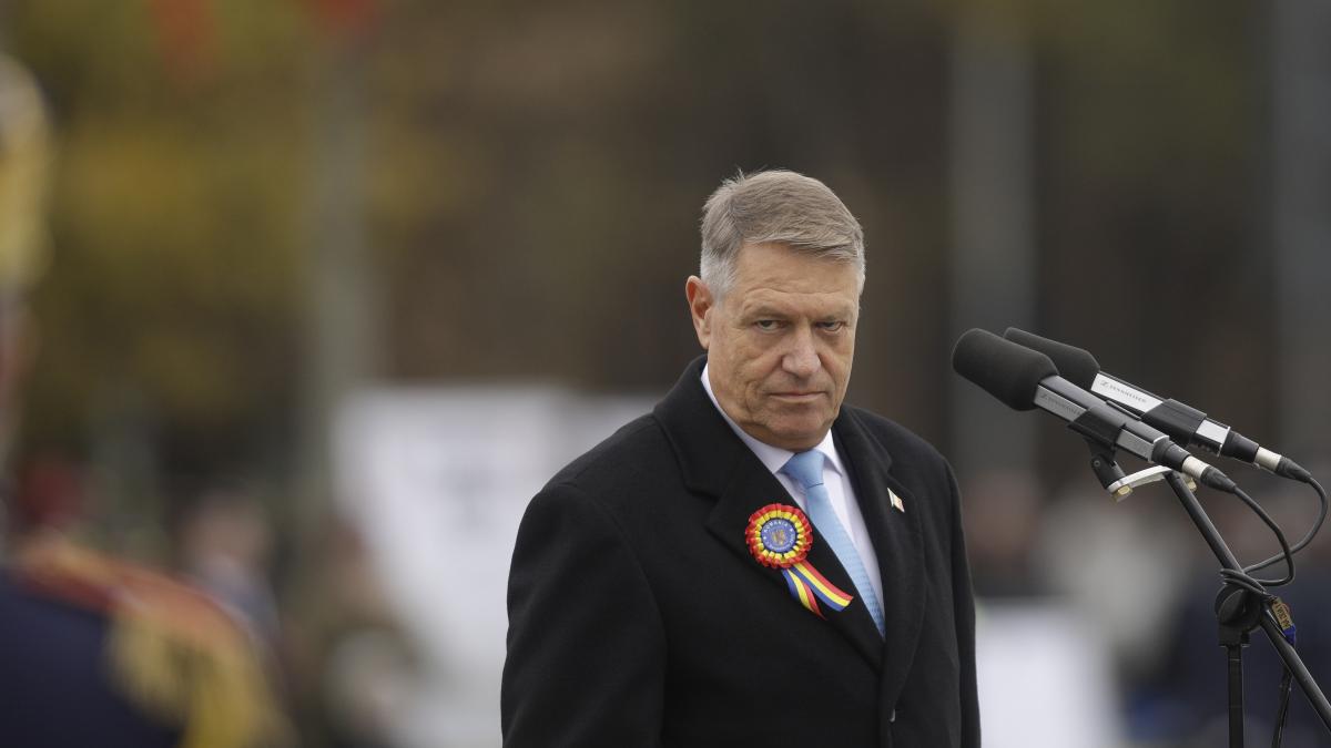 unde-este-presedintele-klaus-iohannis--chirieac-nemernicii-astia-de-romani-fac-poze_22470800