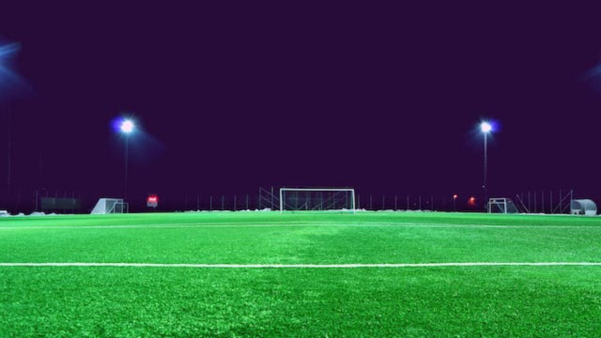 teren-fotbal_02107600