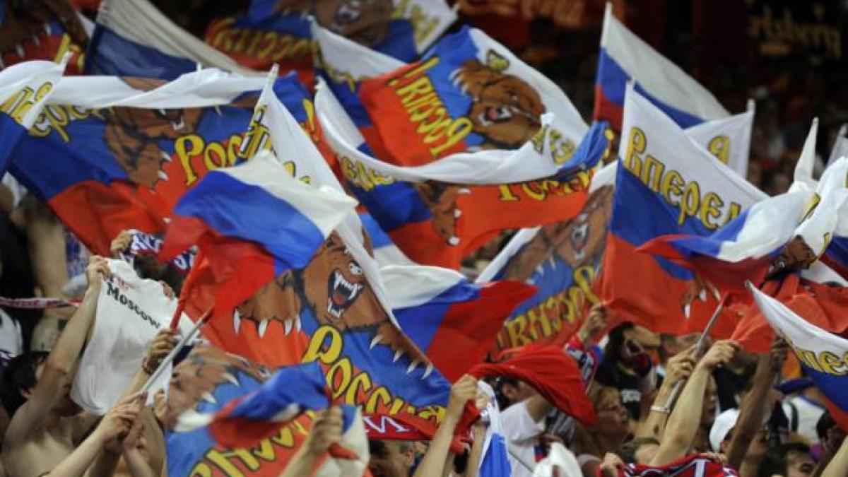 partidul-lui-putin-recruteaza-huligani-de-fotbal-pentru-armata-privata--sustine-ucraina_14558100