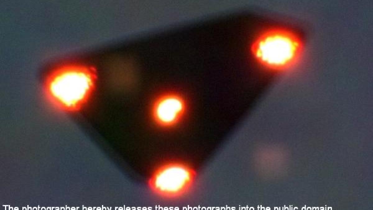 triunghi-luminos_47077000