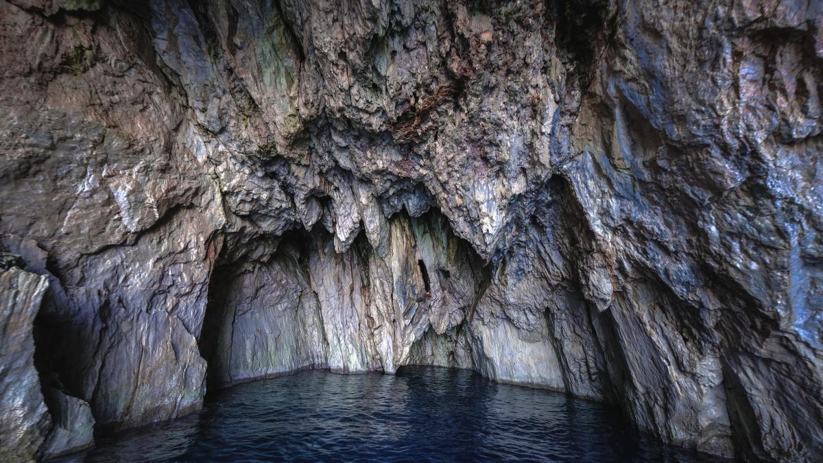 cinci-persoane--blocate-intr-o-pestera-din-slovenia-din-cauza-ploilor-torentiale_22455400