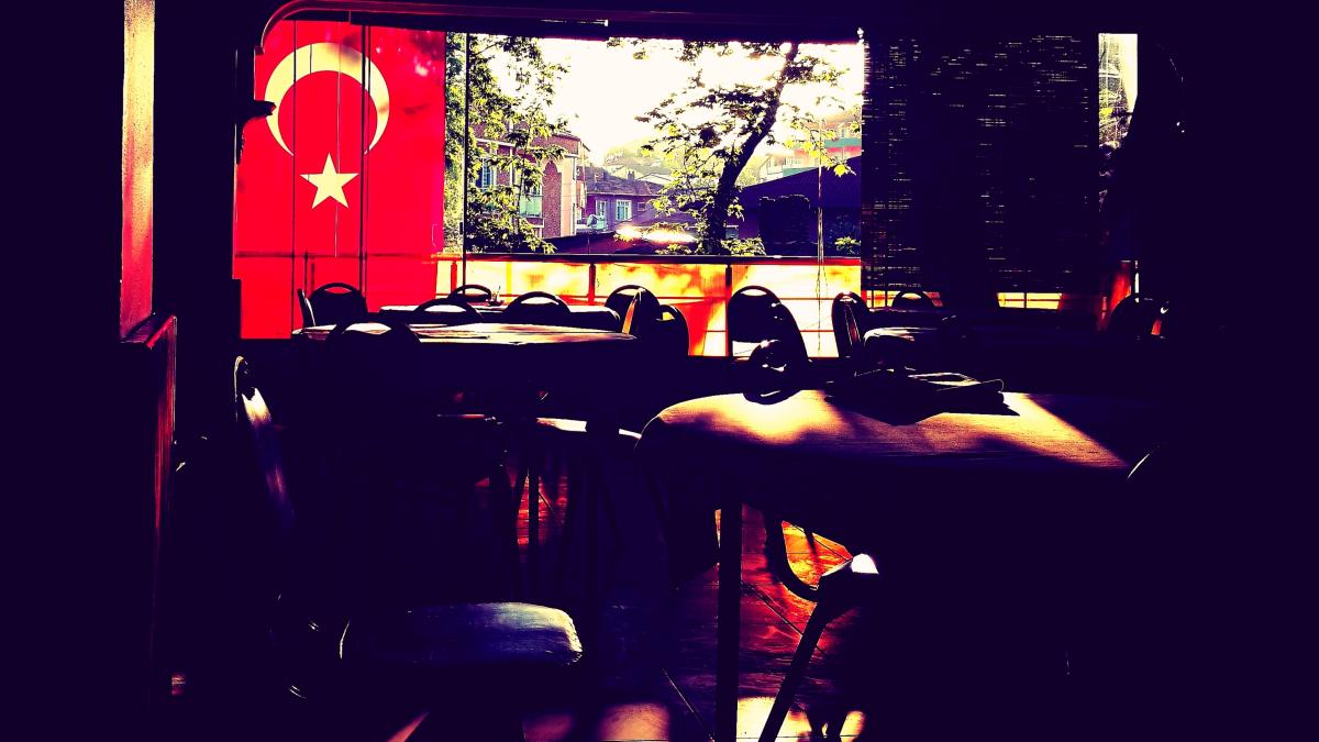 difuzarea-unui-serial-tv--suspendata-in-turcia--postul-tv--sanctional-cu-9-milioane-de-lire-turcesti_86104800