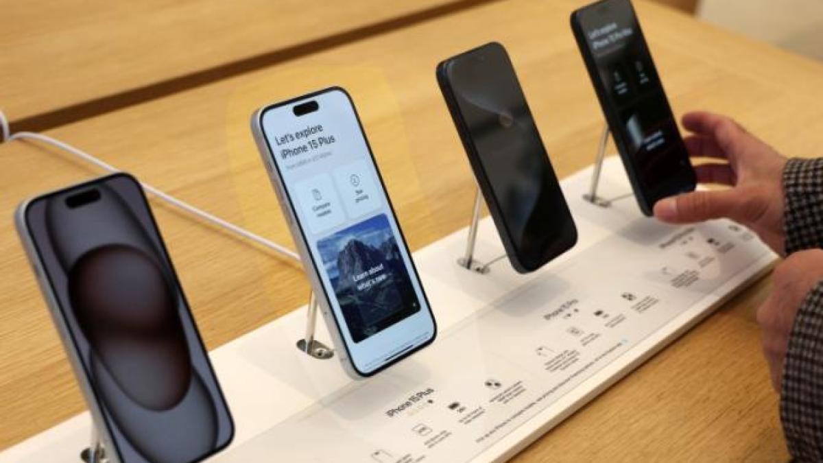 appel-datoreaza-reclamantilor-sai-din-america-suma-de-500-de-milioane-de-dolari--gigantul-tech-este-acuzat-ca-a-incetinit-intentionat-anumite-modele-iphone_64204700