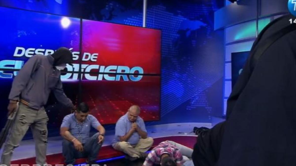 impuscaturi-auzite-in-direct-in-timp-ce-studioul-de-televiziune-din-ecuador-a-fost-luat-cu-asalt_01314400