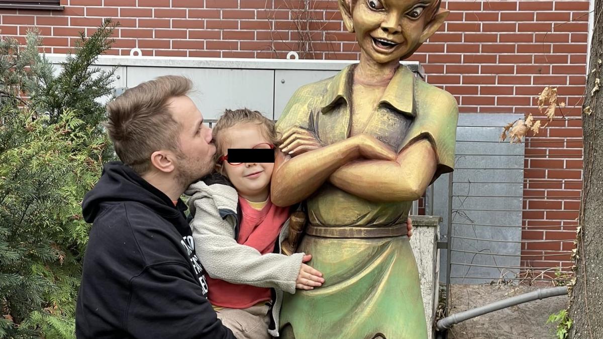 codin-maticiuc-si-fiica-sa--smaranda--vor-aparea-intr-un-film-ce--numai-maruta-sa-si-bage-copii-ii-bag-peste-tot-si-cu-bani-multi_69298200