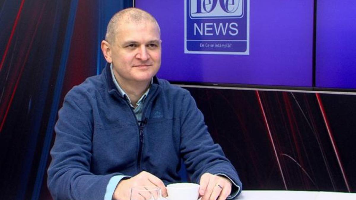 daniel-cristea-enache--invitatul-saptamanii-la-de-ce-citim-video_77063700