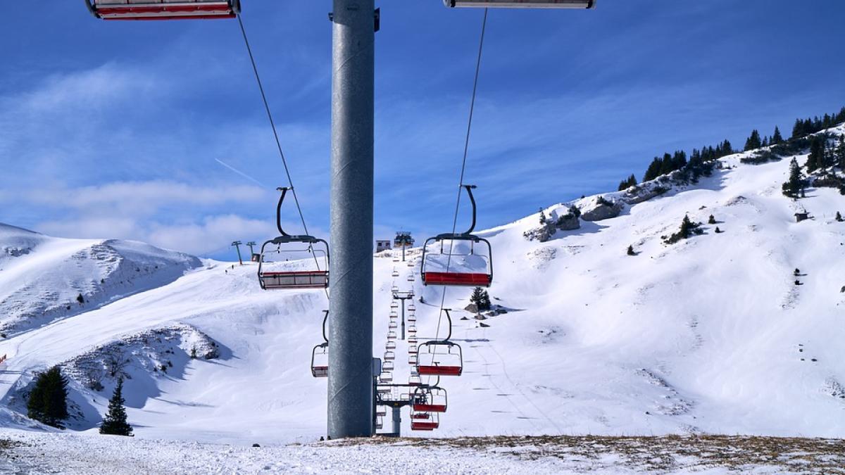 copil-scazut-telescaun-poiana-brasov_96672600