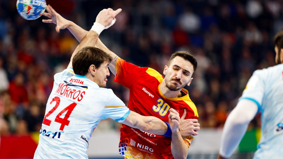 nationala-de-handbal-a-romaniei--infrangere-cu-spania-la-ce--andrei-dragan-la-un-turneu-final-se-taxeaza-orice-greseala_94491200