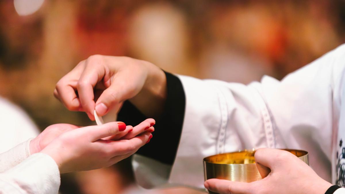 siteul-de-pe-care-poti-cumpara-moaste_29786700