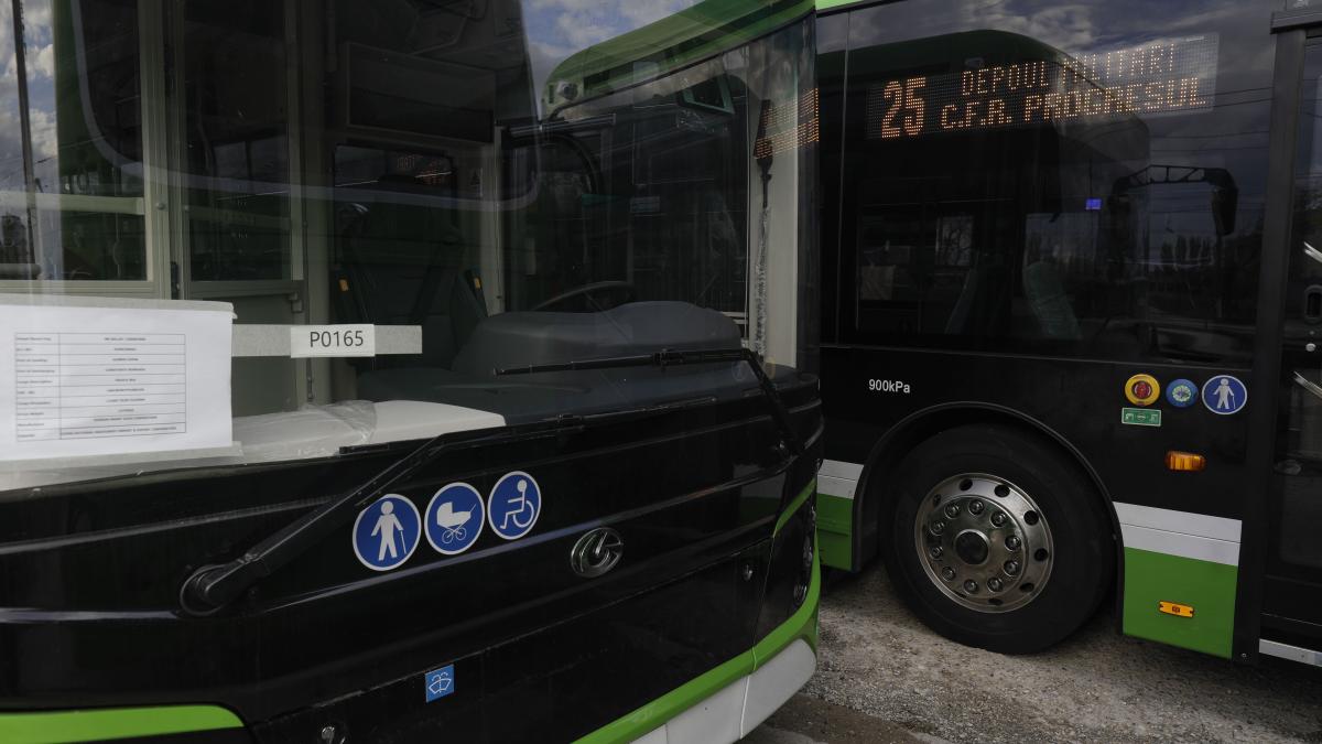 mai-multe-linii-de-tramvai-si-autobuz--deviate-in-weekend--cum-se-va-circula_68619000