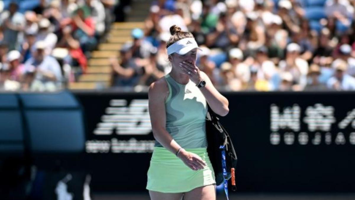 elina-svitolina--abandon-in-prc-e2prc-80prc-9doptimileprc-e2prc-80prc-9d-de-la-australian-open-este-foarte-trist--ca-si-cum-cineva-m-ar-fi-impuscat-in-spate_49366800